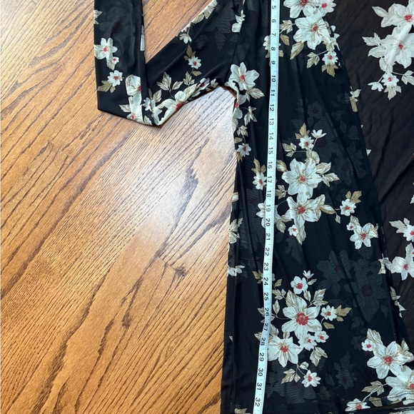 Sheer Black Kimono Floral Cardigan - Picture 5 of 8